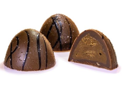 Coppeneur | Praline Walnuss-Nougat-Kuppel (alkoholfrei)